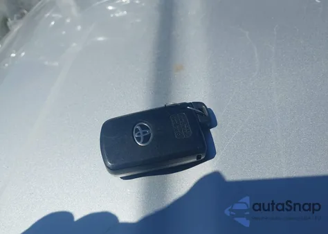 2015 Toyota Rav4 Limited z USA, uszkodzony, nr VIN 2T3YFREV3FW208534